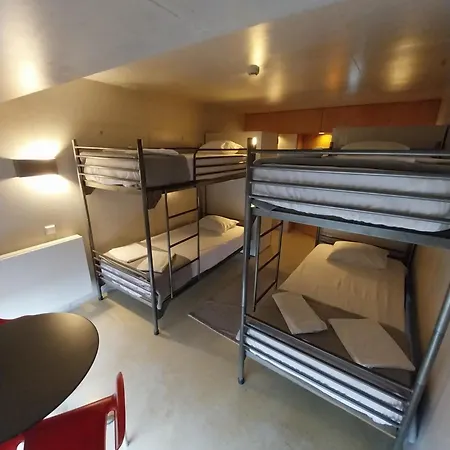 Hi - De Juventude Hostel *